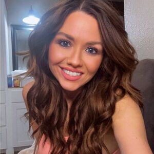 Meet your Posher, Rebekah